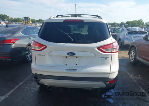 2013 Ford Escape Titanium z USA, uszkodzony, nr VIN 1FMCU9J90DUB90153